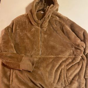 “Teddy bear” 🐻 fleece/pull over/ collar zip/ hooded